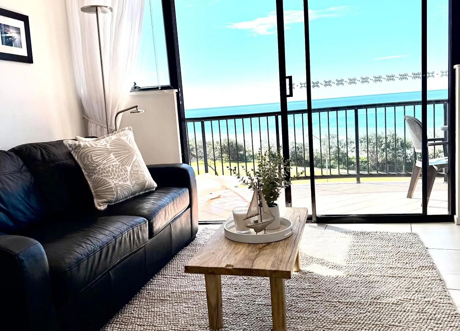アパート Absolute Beachfront Penthouse With Exclusive Rooftop アレクサンドラ・ヘッドランド オーストラリア