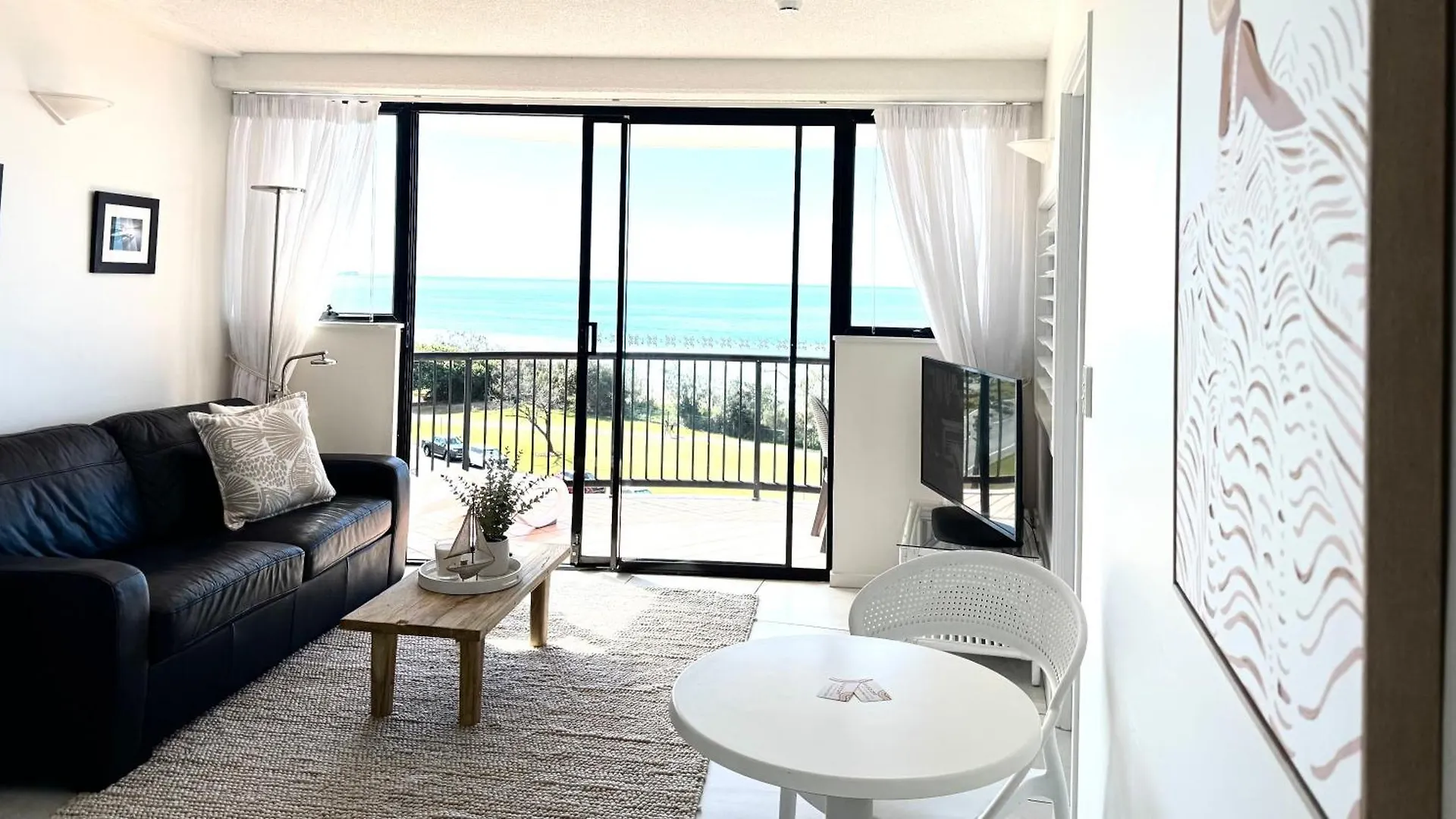 アパート Absolute Beachfront Penthouse With Exclusive Rooftop アレクサンドラ・ヘッドランド